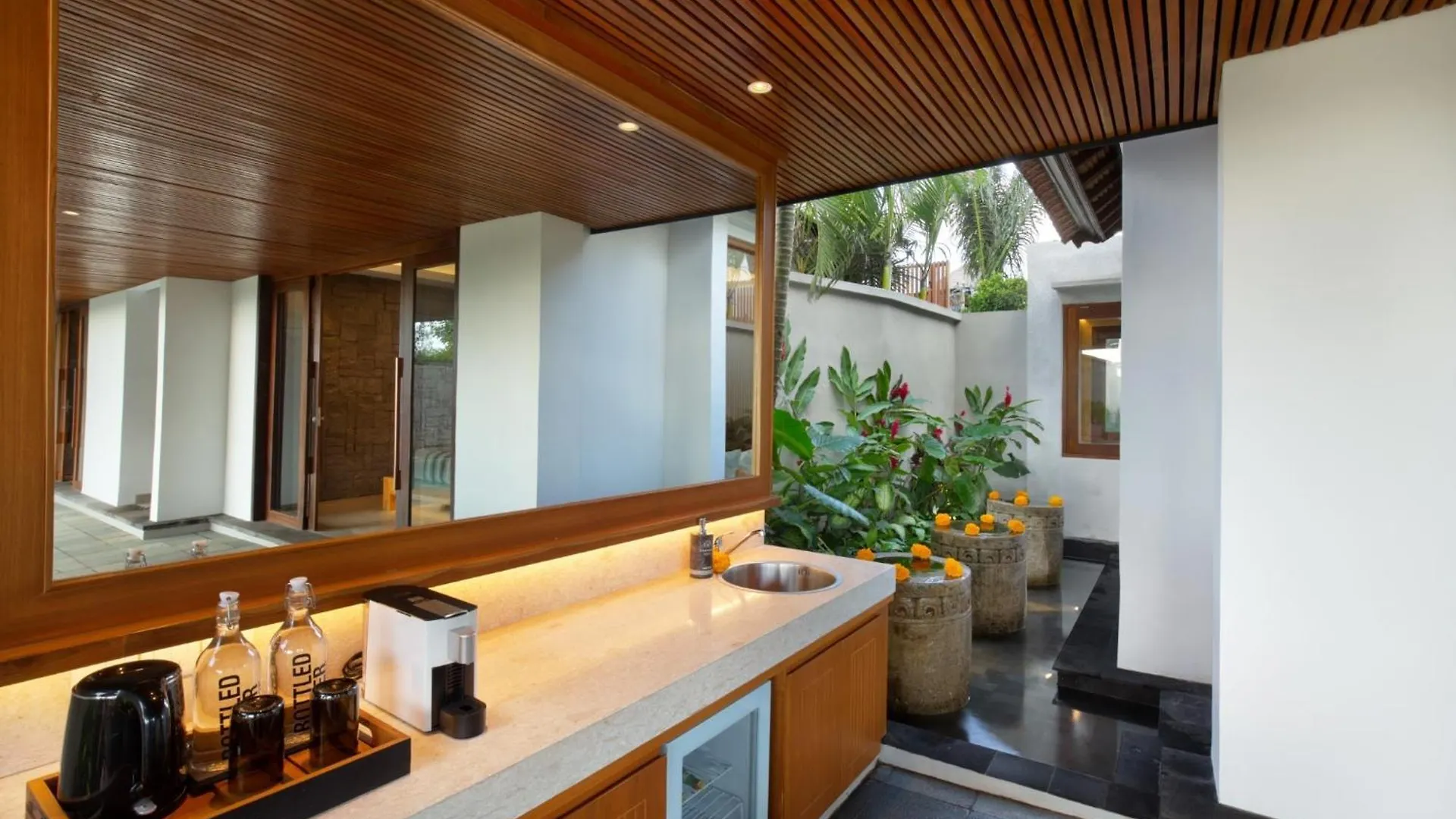 Kaamala Luxury Resort & Spa Ubud By Ini Vie Hospitality 5*, Убуд